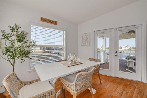 Casa en venta en Hernando Beach, Florida, 3 dormitorios, 164.25 m2 № 2096747 - foto 11