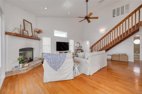 Casa en venta en Hernando Beach, Florida, 3 dormitorios, 164.25 m2 № 2096747 - foto 6