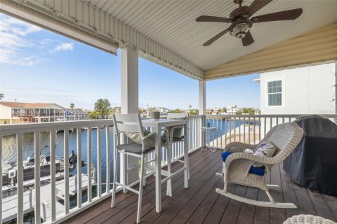 Casa en venta en Hernando Beach, Florida, 3 dormitorios, 164.25 m2 № 2096747 - foto 12