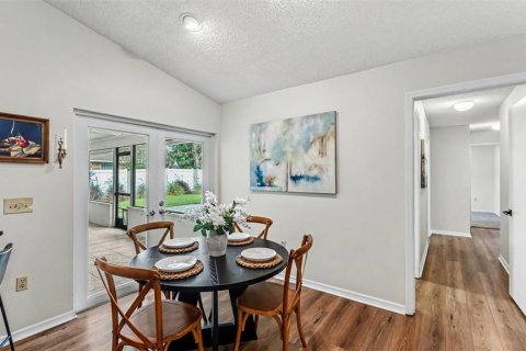 House in Lakeland, Florida 4 bedrooms, 217.86 sq.m. № 2266979 - photo 11