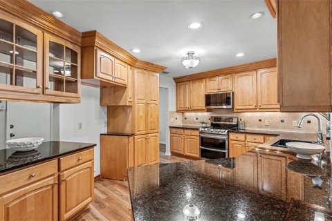 House in Lakeland, Florida 4 bedrooms, 217.86 sq.m. № 2266979 - photo 9
