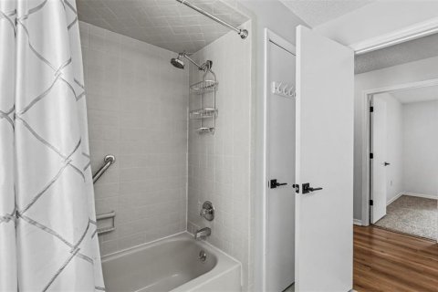 House in Lakeland, Florida 4 bedrooms, 217.86 sq.m. № 2266979 - photo 29