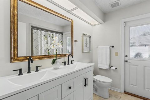 House in Lakeland, Florida 4 bedrooms, 217.86 sq.m. № 2266979 - photo 28