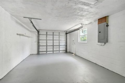 Villa ou maison à louer à Port Richey, Floride: 2 chambres, 97.18 m2 № 2098907 - photo 11