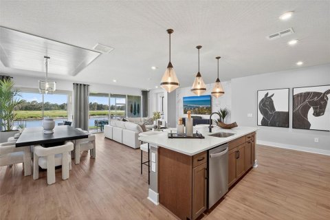 House in Parrish, Florida 3 bedrooms, 233.74 sq.m. № 2145199 - photo 5