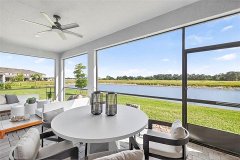 House in Parrish, Florida 3 bedrooms, 233.74 sq.m. № 2145199 - photo 27
