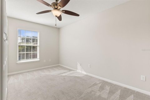 House in MAGNOLIA PARK in Sanford, Florida 4 bedrooms, 320.05 sq.m. № 2198276 - photo 30