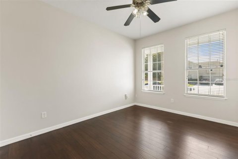 House in MAGNOLIA PARK in Sanford, Florida 4 bedrooms, 320.05 sq.m. № 2198276 - photo 12