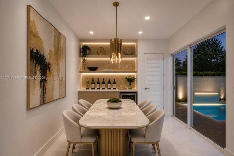 House in Doral, Florida 5 bedrooms, 329.8 sq.m. № 2076291 - photo 13