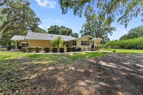 House in Micanopy, Florida 3 bedrooms, 231.42 sq.m. № 1781332 - photo 25
