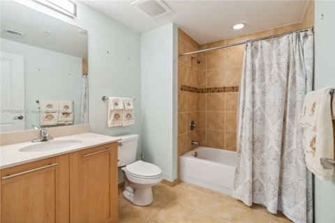 Condo in Fort Lauderdale, Florida, 2 bedrooms  № 2244264 - photo 22