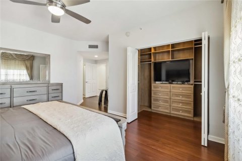 Condo in Fort Lauderdale, Florida, 2 bedrooms  № 2244264 - photo 28