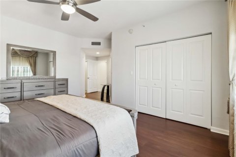 Condo in Fort Lauderdale, Florida, 2 bedrooms  № 2244264 - photo 26