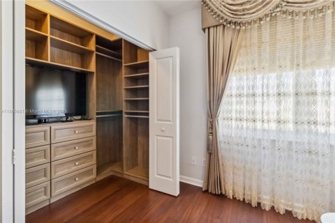 Condo in Fort Lauderdale, Florida, 2 bedrooms  № 2244264 - photo 29