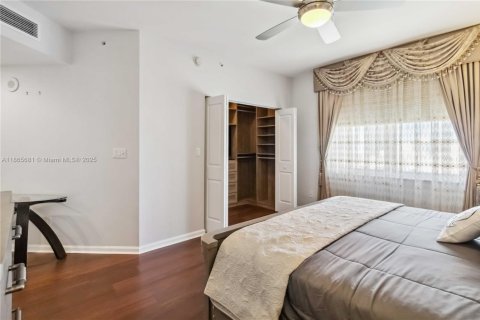 Condo in Fort Lauderdale, Florida, 2 bedrooms  № 2244264 - photo 27