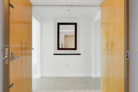 Condo in Aventura, Florida, 2 bedrooms № 2079375 - photo 22