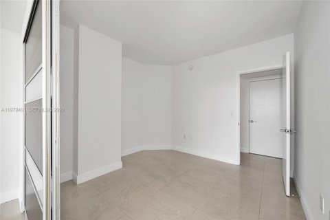 Condo in Aventura, Florida, 2 bedrooms № 2079375 - photo 7