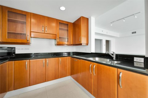 Condo in Aventura, Florida, 2 bedrooms № 2079375 - photo 5