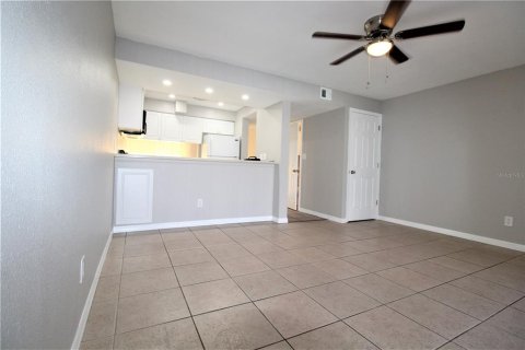 Touwnhouse à louer à Sarasota, Floride: 2 chambres, 96.43 m2 № 1910477 - photo 6