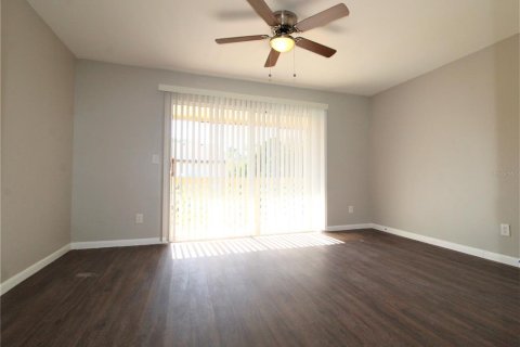 Touwnhouse à louer à Sarasota, Floride: 2 chambres, 96.43 m2 № 1910477 - photo 10