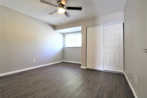 Touwnhouse à louer à Sarasota, Floride: 2 chambres, 96.43 m2 № 1910477 - photo 13