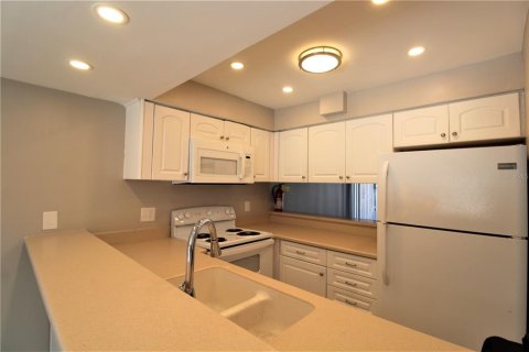 Touwnhouse à louer à Sarasota, Floride: 2 chambres, 96.43 m2 № 1910477 - photo 4