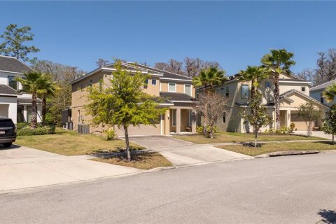 Villa ou maison à vendre à Kissimmee, Floride: 5 chambres, 282.61 m2 № 1578629 - photo 3
