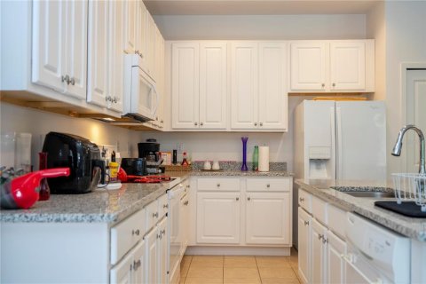 Villa ou maison à vendre à Kissimmee, Floride: 5 chambres, 282.61 m2 № 1578629 - photo 30