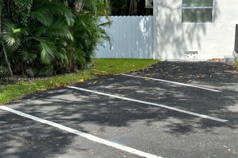 Appartement à louer à North Miami, Floride: 51.1 m2 № 1921503 - photo 3