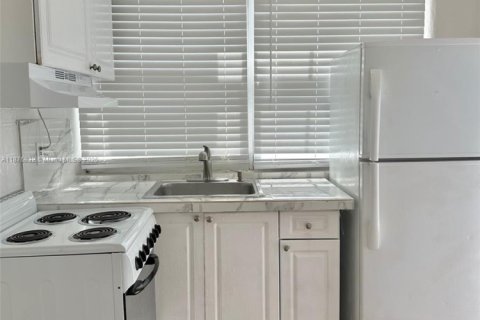 Appartement à louer à North Miami, Floride: 51.1 m2 № 1921503 - photo 4
