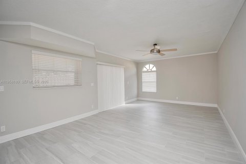 Adosado en alquiler en Delray Beach, Florida, 3 dormitorios, 123.19 m2 № 2020673 - foto 3