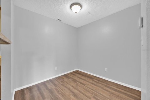Condo in Altamonte Springs, Florida, 1 bedroom  № 1831481 - photo 24