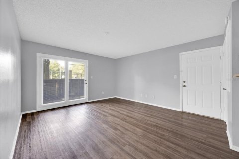 Condo in Altamonte Springs, Florida, 1 bedroom  № 1831481 - photo 16