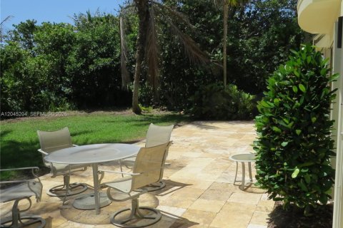 House in Jupiter Island, Florida 3 bedrooms, 247.12 sq.m. № 2279491 - photo 24