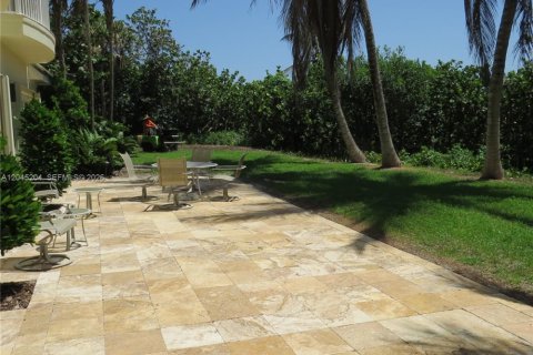 House in Jupiter Island, Florida 3 bedrooms, 247.12 sq.m. № 2279491 - photo 23