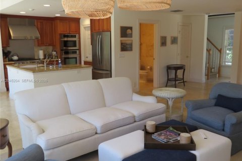 House in Jupiter Island, Florida 3 bedrooms, 247.12 sq.m. № 2279491 - photo 22