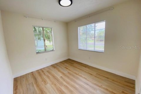 House in Saint Petersburg, Florida 2 bedrooms, 83.61 sq.m. № 1913958 - photo 15