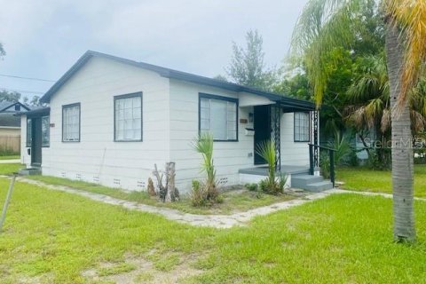 House in Saint Petersburg, Florida 2 bedrooms, 83.61 sq.m. № 1913958 - photo 17