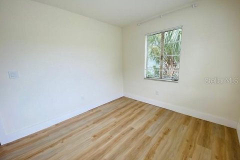 House in Saint Petersburg, Florida 2 bedrooms, 83.61 sq.m. № 1913958 - photo 16