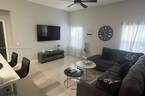 Casa en venta en Weston, Florida, 3 dormitorios, 154.4 m2 № 1755922 - foto 8