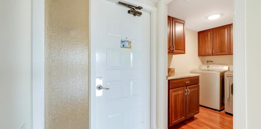 Condo in Palm Beach Gardens, Florida, 2 bedrooms  № 2146145