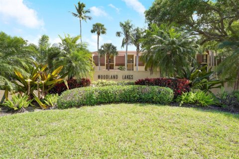 Condo in Palm Beach Gardens, Florida, 2 bedrooms  № 2146145 - photo 19