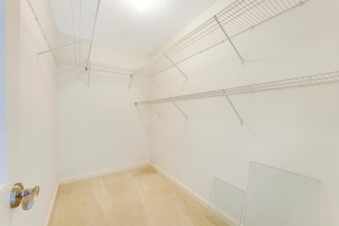 Condo in Palm Beach Gardens, Florida, 2 bedrooms  № 2146145 - photo 14