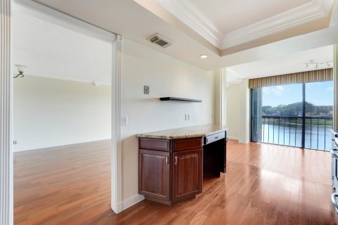 Condo in Palm Beach Gardens, Florida, 2 bedrooms  № 2146145 - photo 10