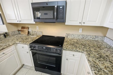 Condominio en venta en Palm Coast, Florida, 3 dormitorios, 152.36 m2 № 2150882 - foto 15