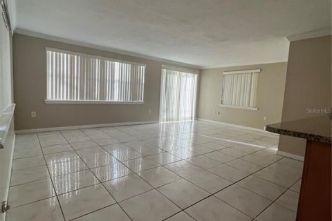 Villa ou maison à louer à Orlando, Floride: 3 chambres, 147.99 m2 № 2138313 - photo 15