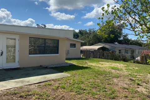 Villa ou maison à louer à Orlando, Floride: 3 chambres, 147.99 m2 № 2138313 - photo 6