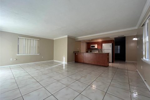 Villa ou maison à louer à Orlando, Floride: 3 chambres, 147.99 m2 № 2138313 - photo 16
