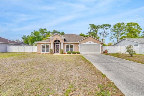 Villa ou maison à vendre à Spring Hill, Floride: 3 chambres, 167.41 m2 № 1884930 - photo 3