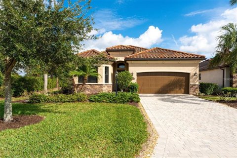 Casa en LAKEWOOD NATIONAL en Bradenton, Florida 3 dormitorios, 259.1 m2 № 2106082
